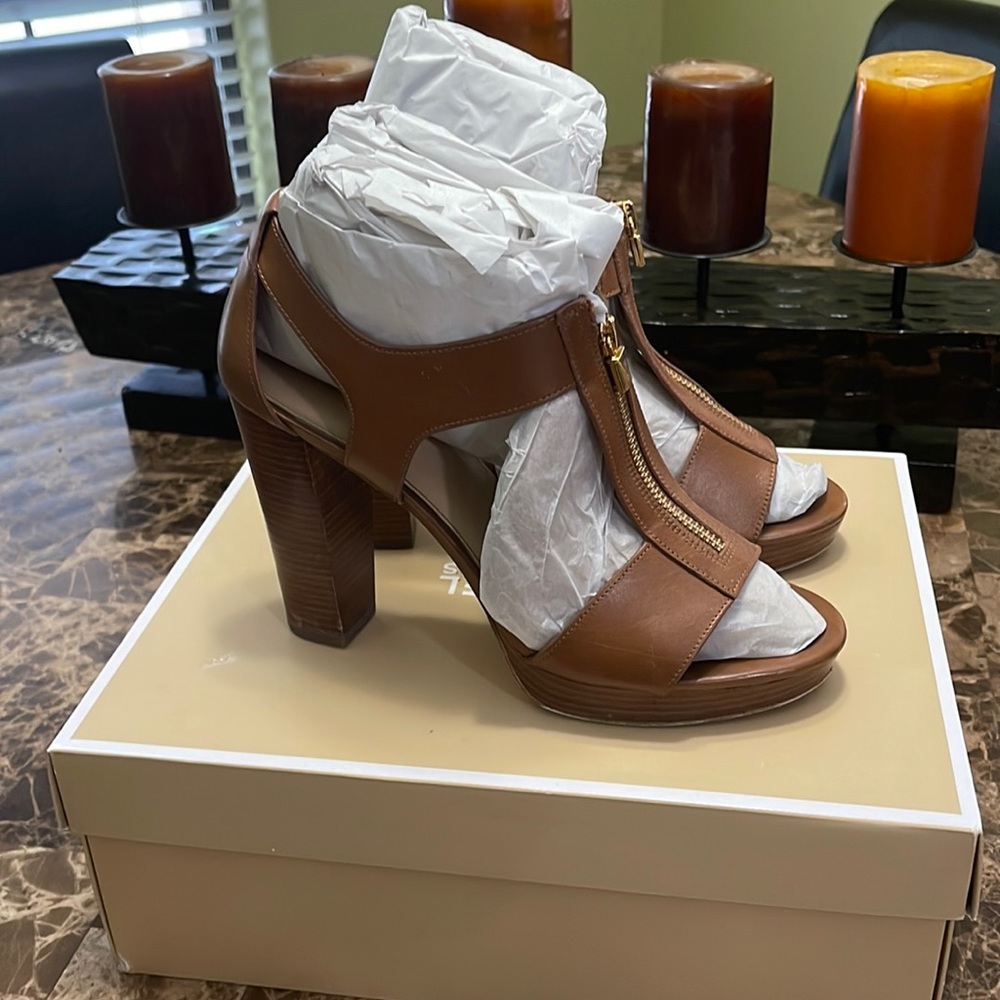 Michael Kors Heels with from zipper